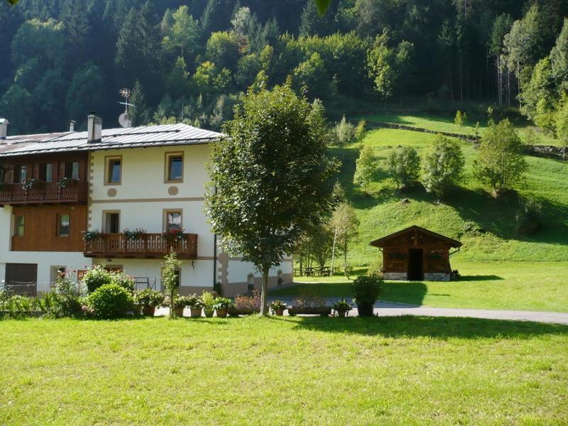 B&B Il Sorriso Dei Nonni Pracorno di Rabbi Bagian luar foto